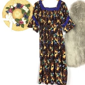 Vintage handmade 70s Hawaiian floral kaftan mumu dress OS tropical destination